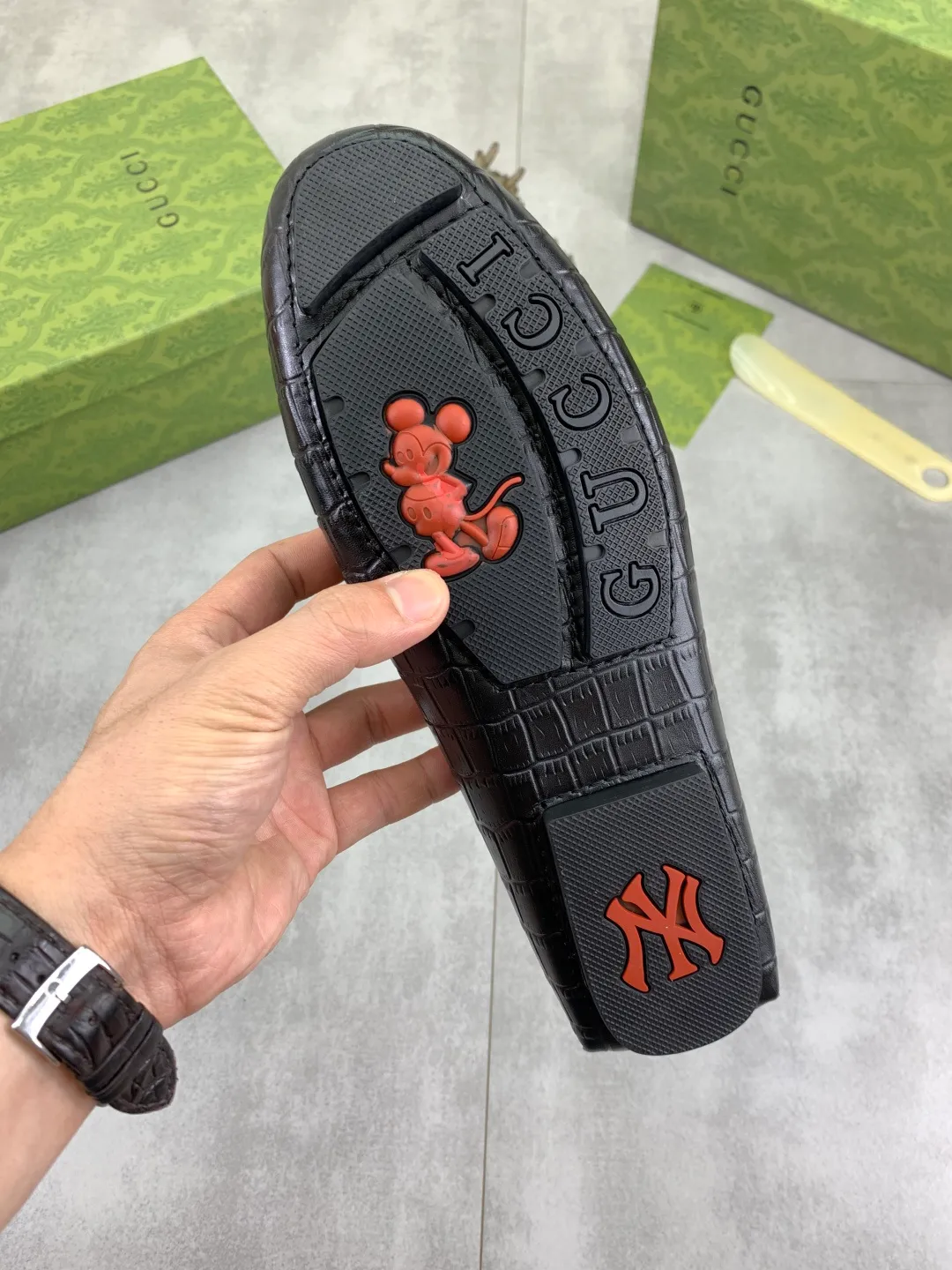 Men's men's shoes💰P360💰[New style]🆘[GUCCI] New classic beanie shoes; Hong Kong original top quality, exquisite craftsmanship, top quality💪🏼High-end boutique men's beanie shoes, British fashion style 🎈The upper is made of Italian imported calfskin🔥, comfortable and breathable, fully imported soft pigskin lining, lazy slip-on Loaf style This fabric is made of 🇮🇹🎈, which is suitable for drivers to drive, and the original non-slip and wear-resistant rubber outsole 🎈Number of yards: 38-45 2⃣️colors🉑️choose